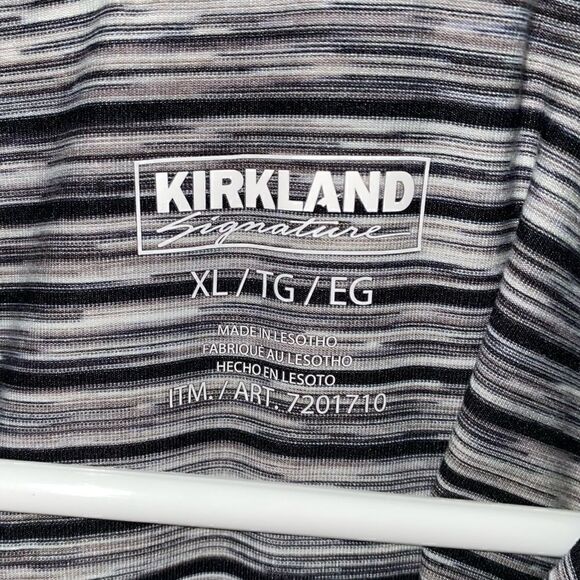 Kirkland Signature Ladies' 1/4 Zip Mock Neck Zip Up Pullover XL - Picture 6 of 6